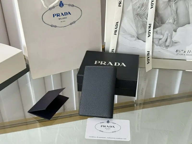 prada aaa qualite card case in navy s_124b7732